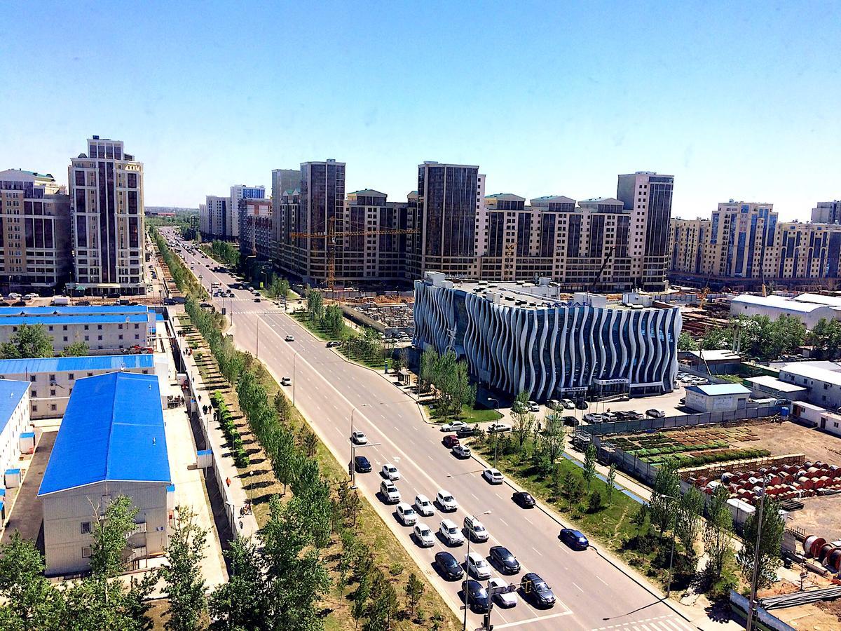 Graciya Apartment On Akmeshit Str Astana Exterior photo